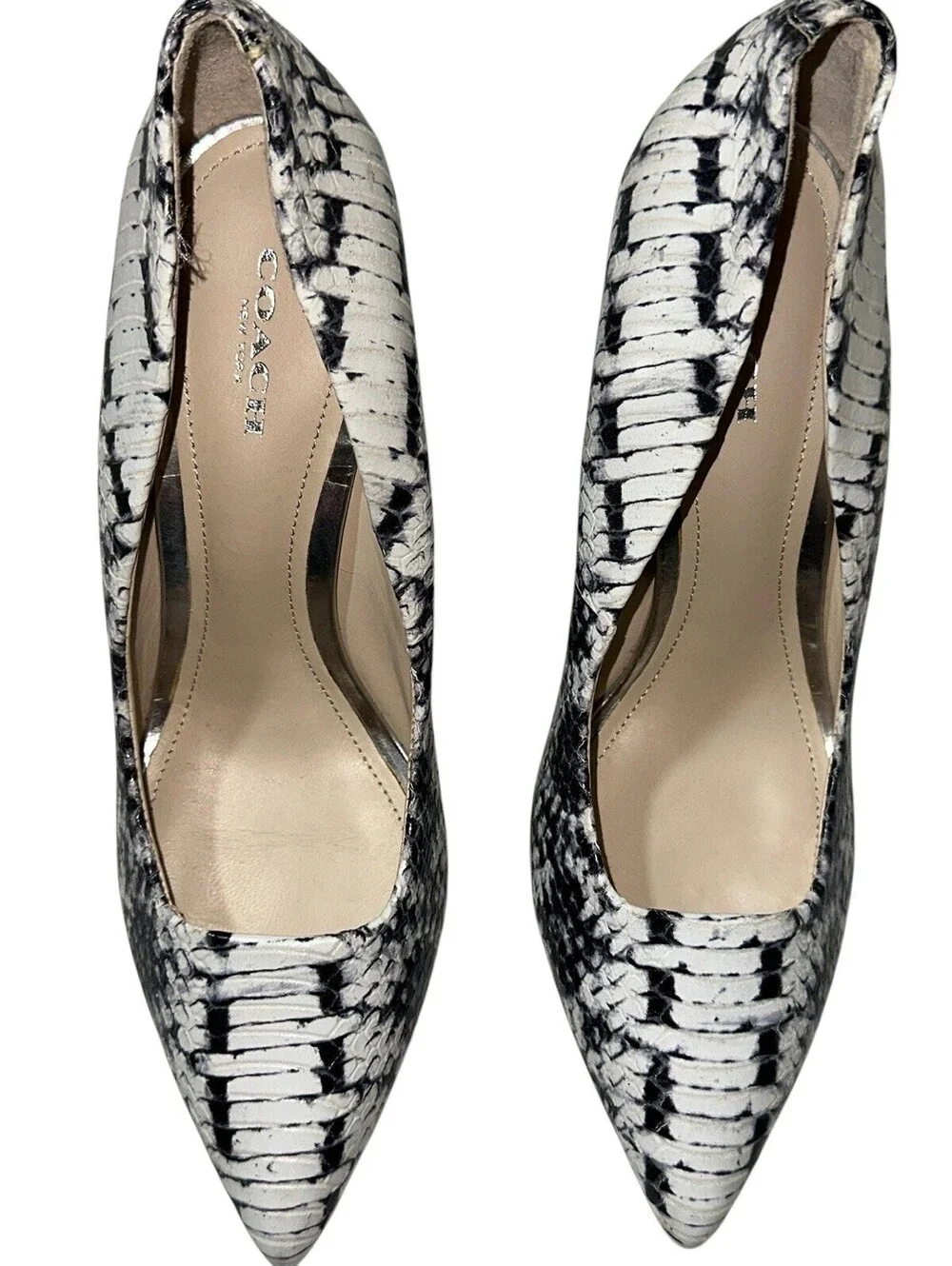 Coach Orchard White & Black Snakeskin Size 8 closed toe wedge heels Excellent
